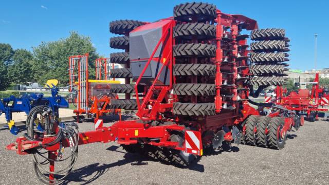 trattore usato Agrifull HORSCH PRONTO DC 6