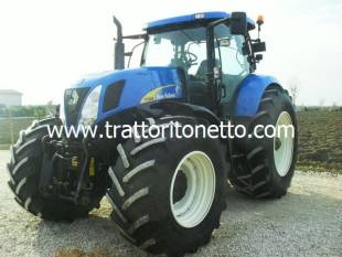 New Holland T 7060